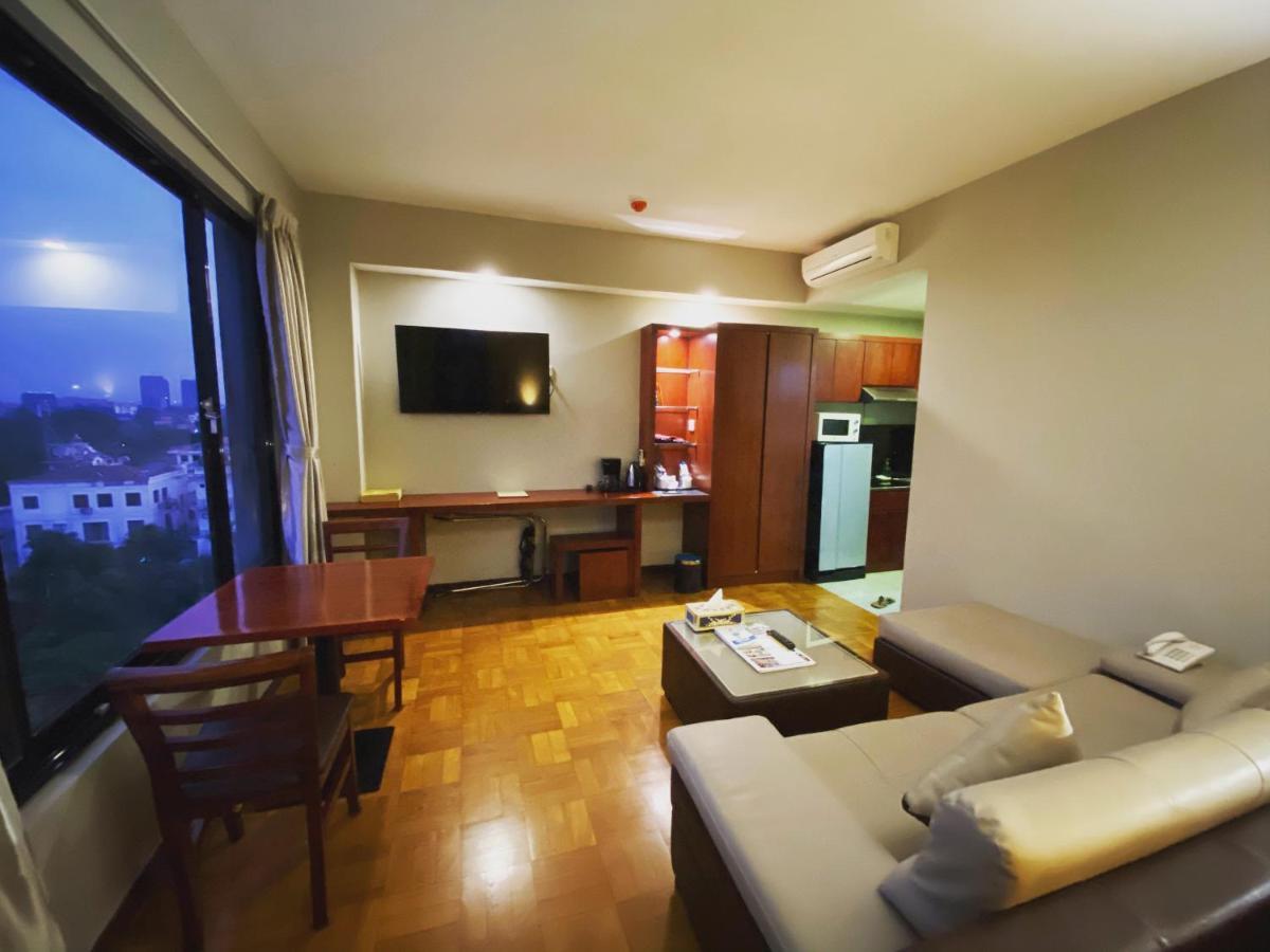 My Dream Hotel Yangon Exterior photo