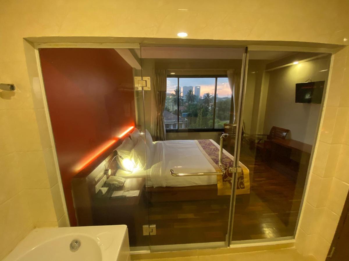 My Dream Hotel Yangon Exterior photo